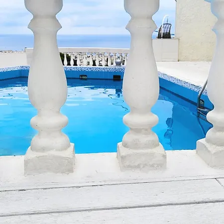 Junior Two Floors For Up To 8 Vacationers Вилла Херсониссос